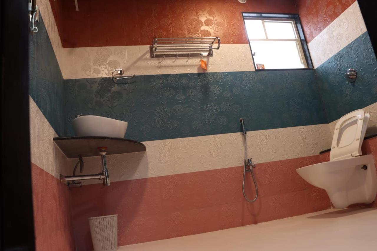 Pawan Executive Tuljapur エクステリア 写真