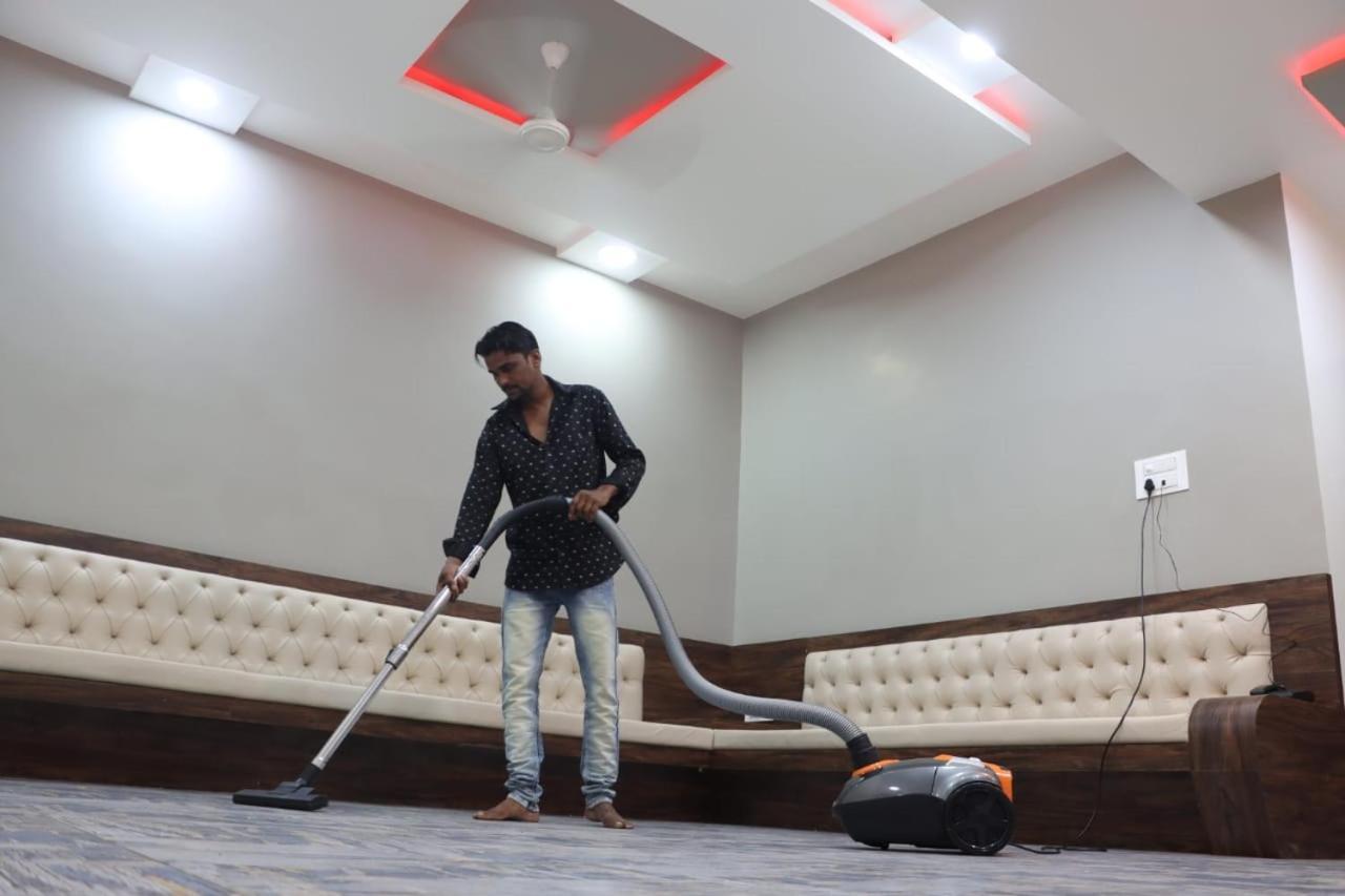 Pawan Executive Tuljapur エクステリア 写真