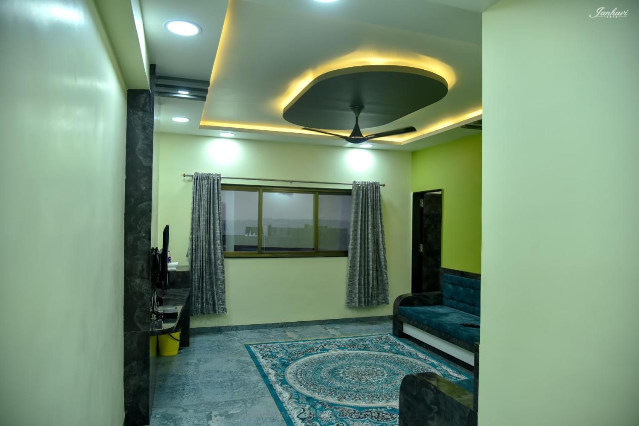 Pawan Executive Tuljapur エクステリア 写真
